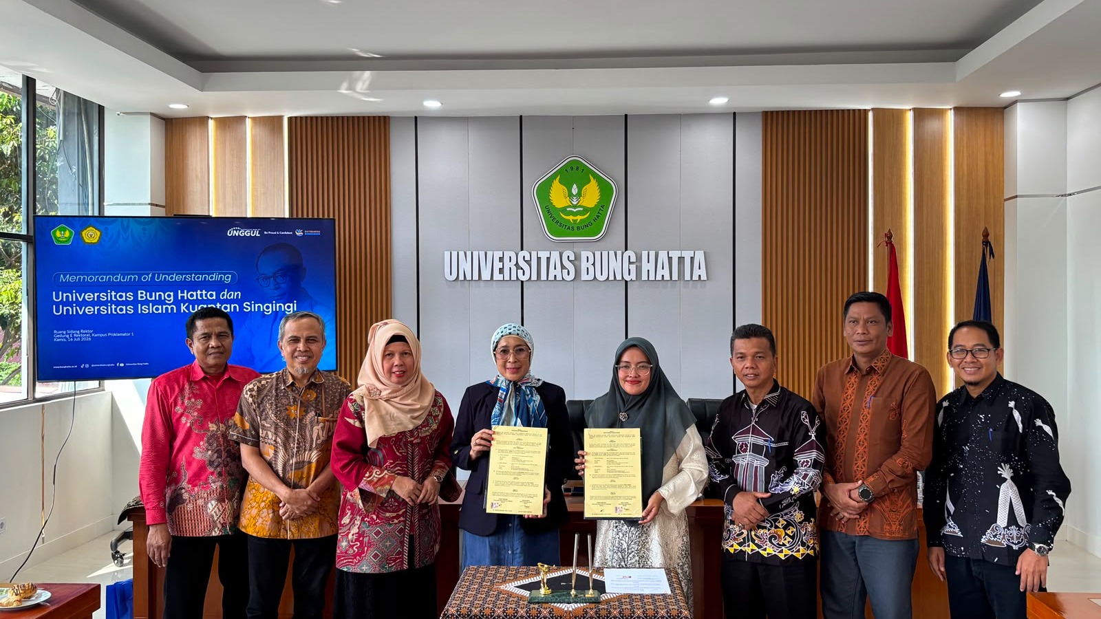  Jumat, 17 Juli 2026 Ubay Universitas Bung Hatta dan Universitas Islam Kuantan Singingi Perkuat Kolaborasi Tridharma dan Tata Kelola 